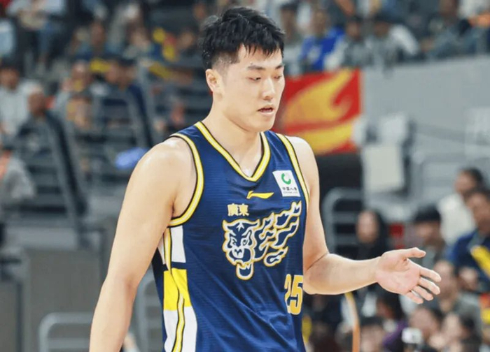 kaiyun-广东104-113上海1喜3忧！黄明依奇兵，内线+张皓嘉没法看！|CBA俱乐部杯|杜锋|球员|比赛|对手_新浪体育_新浪新闻