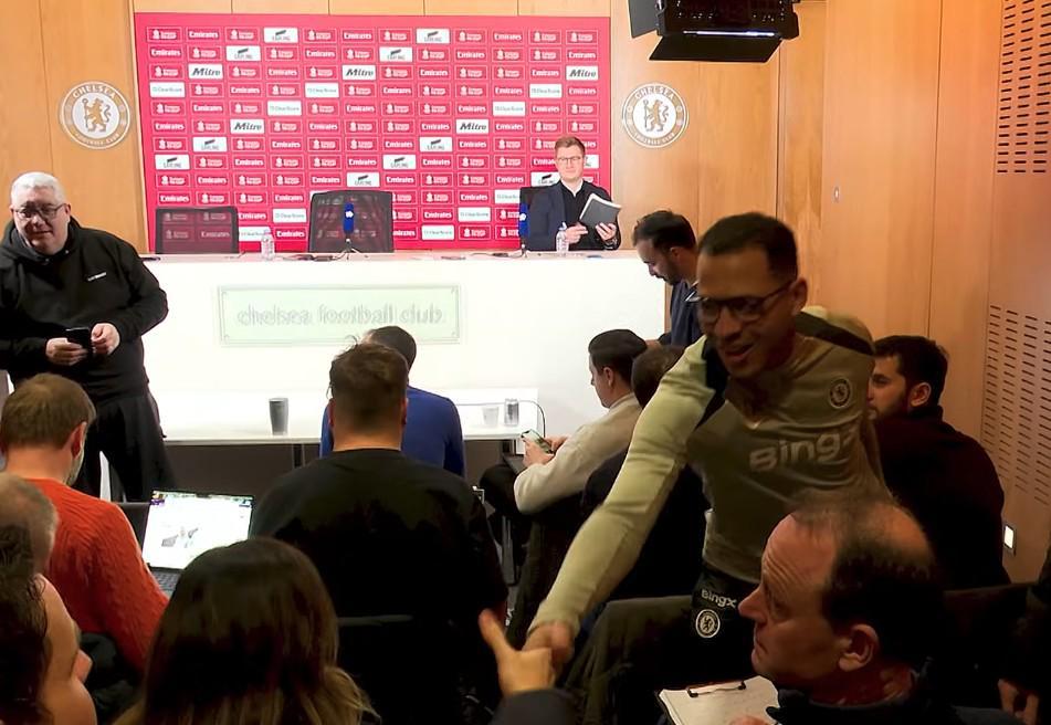 罗塞尼尔：我会每天工作24小时，尽可能推动球员取得成功