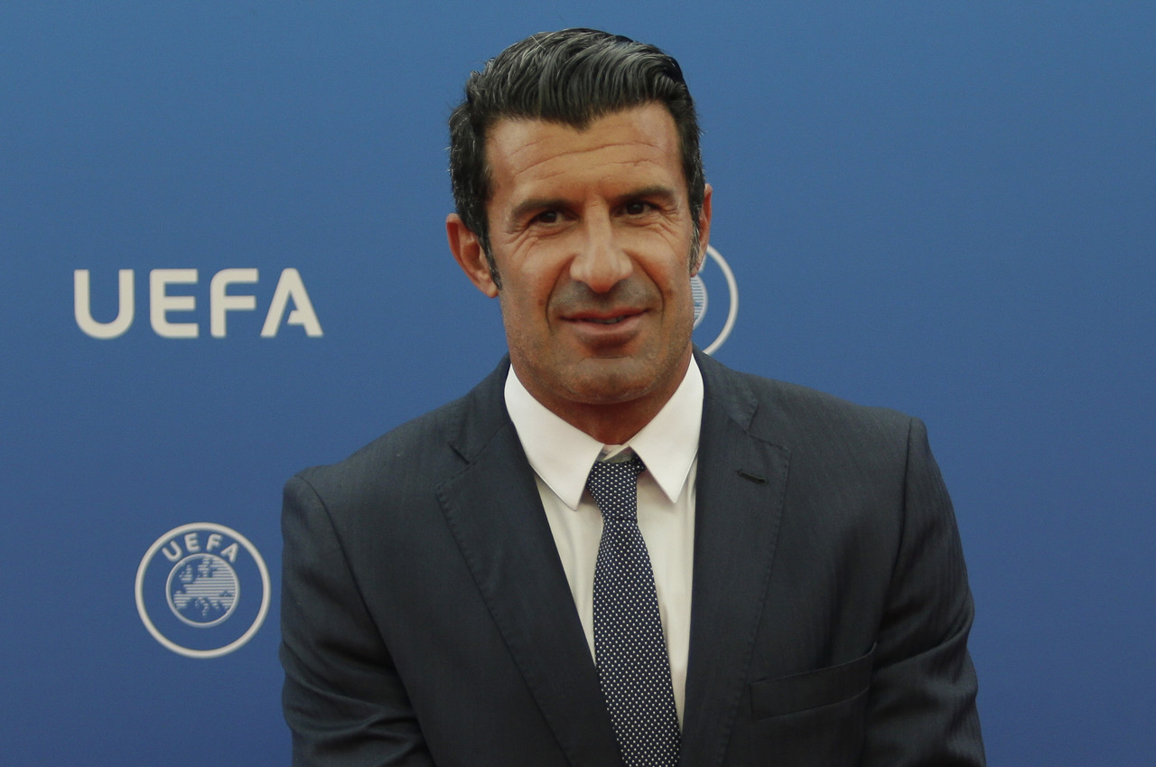 kaiyun-菲戈：皇马赛季中途换帅出人意料，需支持阿韦洛亚带完这个赛季