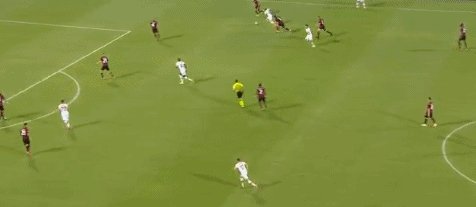 开云APP-【早报】梅西首秀体验功夫足球！热刺枪手“包围”英超