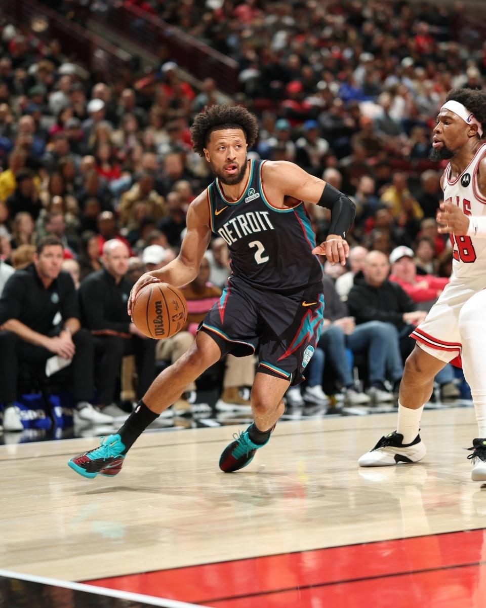 开云APP-联盟第一！活塞5连胜送公牛8连败 坎宁安准三双杜伦复出26+13