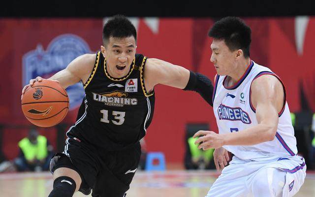 开云APP-CBA常规赛总结：悬念直至最后时刻 新星表现亮眼